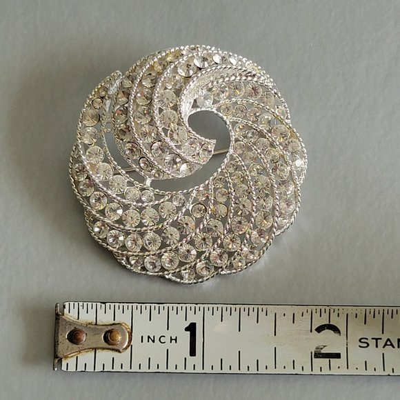 Napier Silver Rhinestone Pin Brooch Circular Wave - Picture 3 of 7